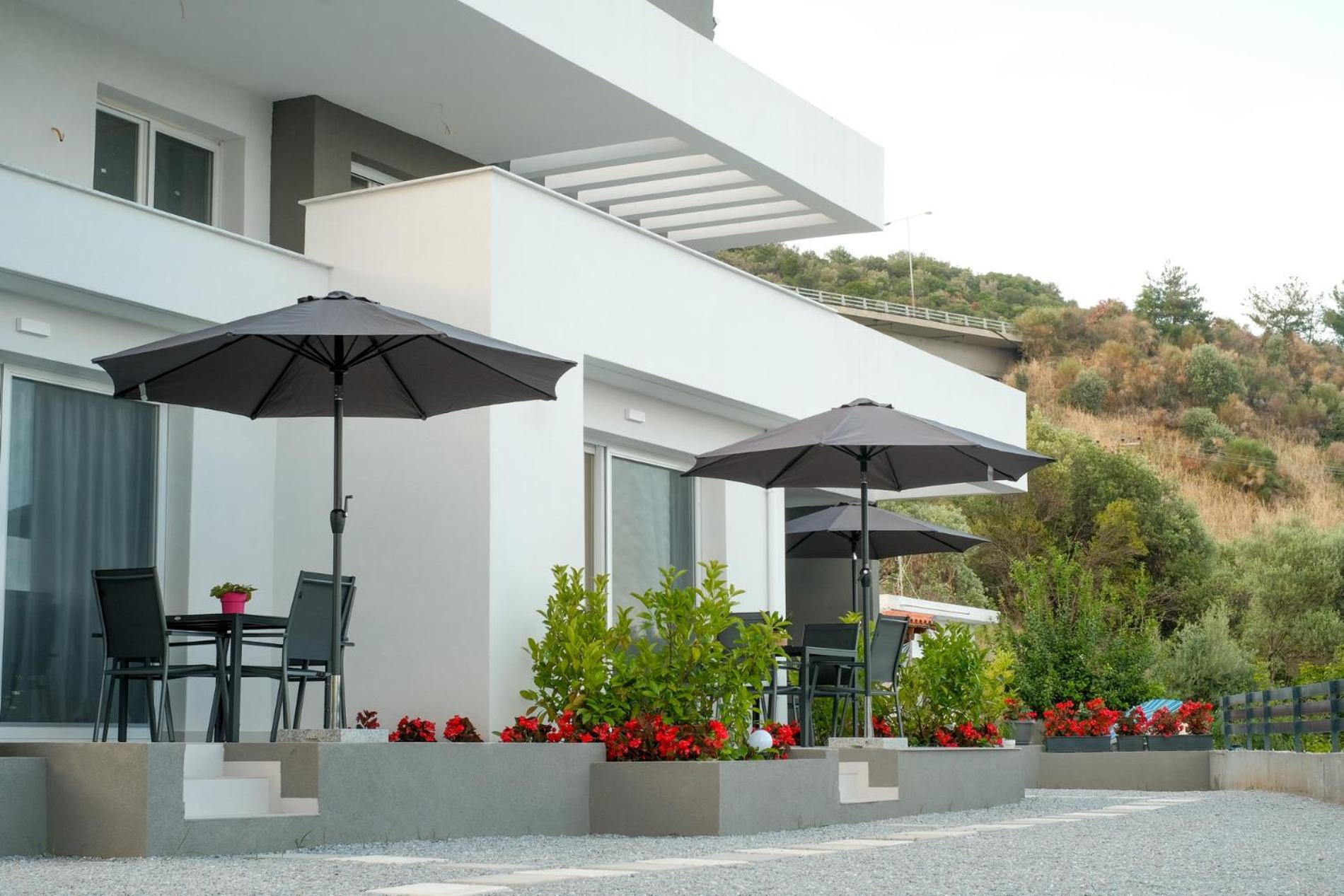 Aquarama Suites Nea Iraklitsa Exterior foto